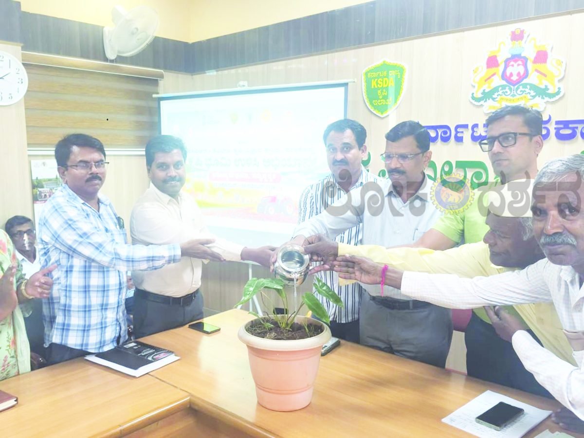 ಐಸಿಎಆರ್‌ಹಿಕೆಎಲ್‌ಇ ಕೃಷಿ ವಿಜ್ಞಾನ ಕೇಂದ್ರ, ಮತ್ತಿಕೊಪ್ಪ ವತಿಯಿಂದ “ಹಿಂಗಾರು ಕ್ಷೇತ್ರ ಬಚಾವೋ ಅಭಿಯಾನಹಿ2026  ಕ್ಕೆ ಚಾಲನೆ