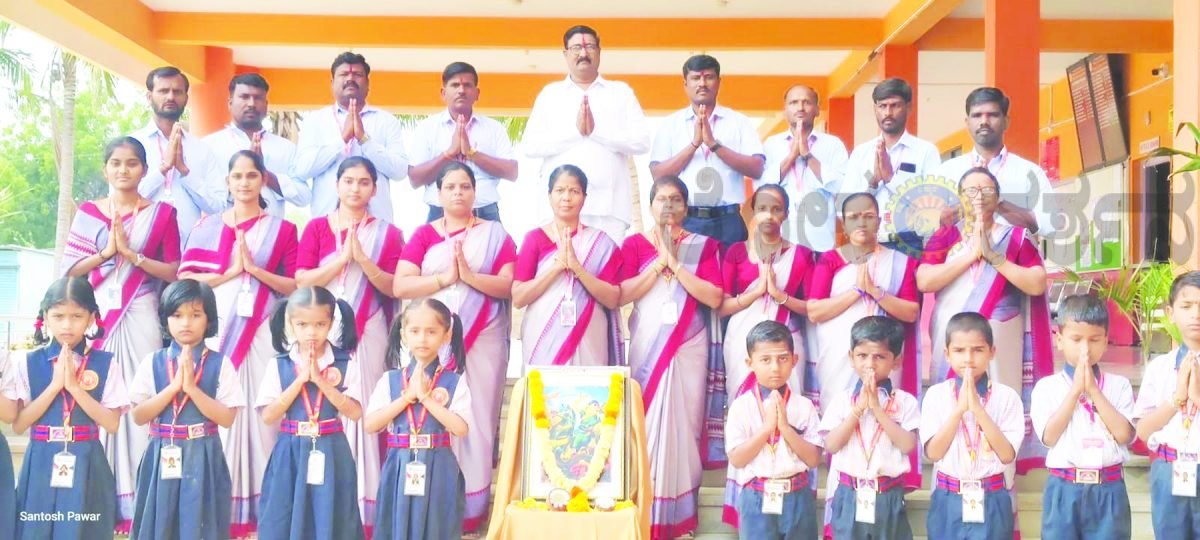 ಸರ್ವಜ್ಞ ವಿದ್ಯಾಪೀಠ: ಚೆನ್ನಮ್ಮ ಜಯಂತಿ ಆಚರಣೆ