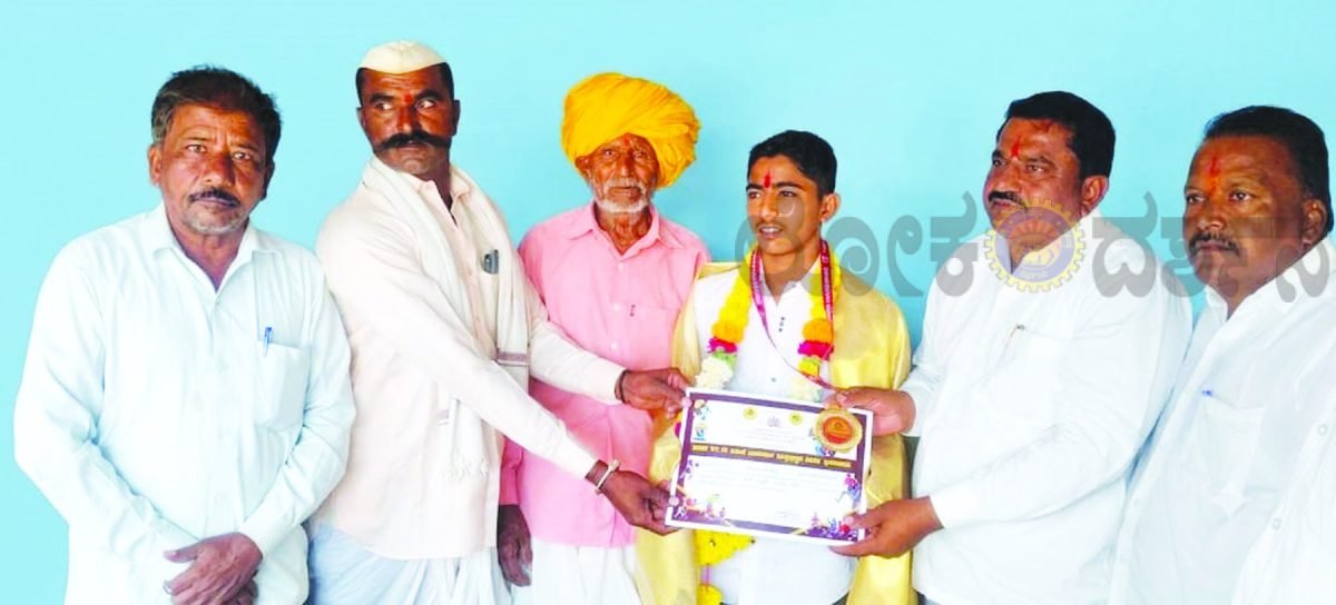 ಮೈಸೂರು ದಸರಾ ಕುಸ್ತಿಯಲ್ಲಿ ಸುನೀಲ ತಳಕೇರಿಗೆ ಪ್ರಥಮ ಸ್ಥಾನ
