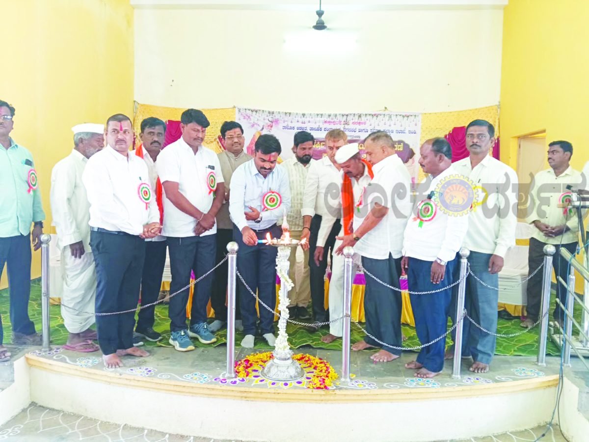 ವಾಲ್ಮೀಕಿ ಜೀವನ ಚರಿತ್ರೆ ಎಲ್ಲರಿಗೂ ಮಾದರಿ: ನಾಗೇಂದ್ರ ಕೊಳಶೆಟ್ಟಿ