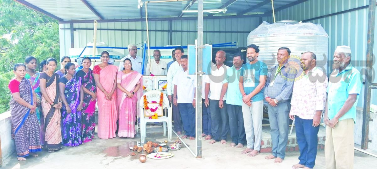 ಶ್ರೀ ಶಾರದಾ ವಿದ್ಯಾ ಸಂಸ್ಥೆಗೆ ಶುದ್ಧ ಕುಡಿಯುವ ನೀರಿನ ಘಟಕ ದೇಣಿಗೆಹಳೆಯ ವಿದ್ಯಾರ್ಥಿನಿಯ ಕುಟುಂಬದಿಂದ ಮಾದರಿ ಸೇವೆ : ಎಸ್‌. ಪ್ರಸಾದ