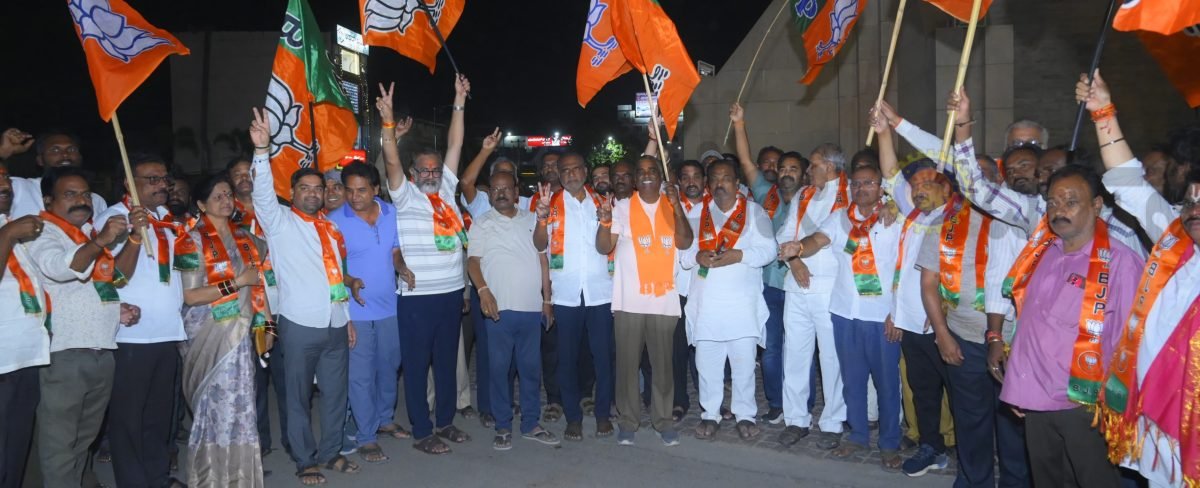 ಸತತ ಐದನೇ ಬಾರಿಗೆ ಶಶಿಲ್ ಜಿ ನಮೋಶಿ ಐತಿಹಾಸಿಕ ಗೆಲುವು  ಬಿ. ಜೆ. ಪಿ  ವಿಜಯೋತ್ಸವ