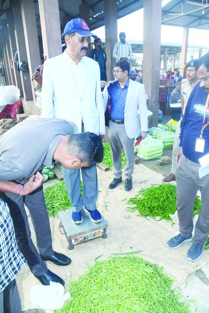 ಬೆಳಗಾವಿ ಎಪಿಎಂಸಿಯಲ್ಲಿ ತೂಕದಲ್ಲಿ ವಂಚನೆ, ಅಕ್ರಮಗಳ ಬಗ್ಗೆ ಉಪಲೋಕಾಯುಕ್ತರ ಆಕ್ಷೇಪ
