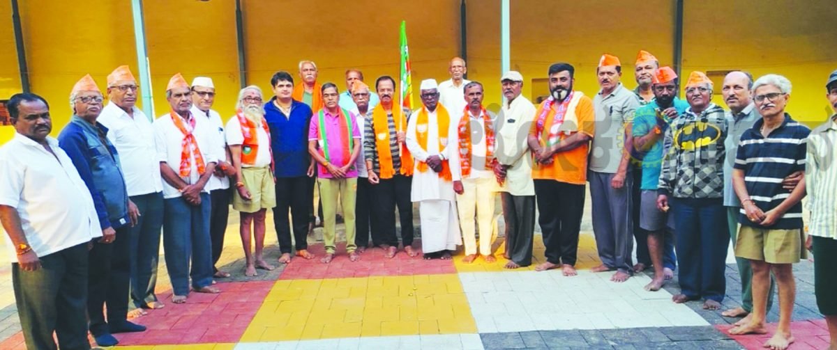 ವಿ.ಪ ಚುನಾವಣೆ ಗೆಲುವಿಗೆ ಬಿಜೆಪಿ ಕಾರ್ಯಕರ್ತರ ಸಂಭ್ರಮ ಆಚರಣೆ
