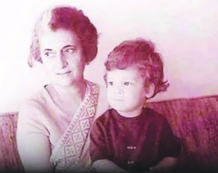 ಇಂದಿರಾ ಗಾಂಧಿಗೆ ರಾಹುಲ್ ಗಾಂಧಿ ಭಾವನಾತ್ಮಕ ನಮನ: 'ಅಜ್ಜಿ, ನೀವು ನನಗೆ ಎಂತಹ ಸುಂದರ ಉಡುಗೊರೆ ನೀಡಿದ್ದೀರಿ!'