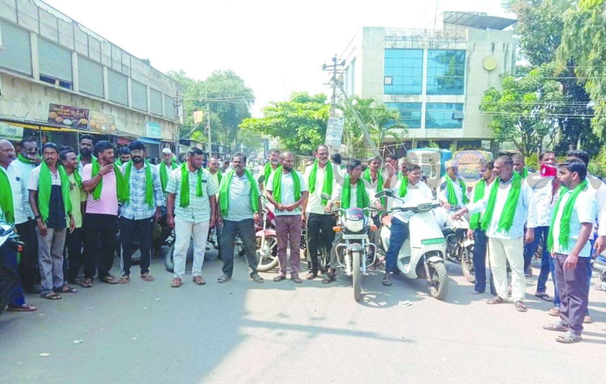 ಹತ್ತರಗಿ ಯಮುಕನಮರಡಿ ಗ್ರಾಮಗಳಲ್ಲಿ ತೀವ್ರಗೊಂಡ ರೈತ ಚಳವಳಿ