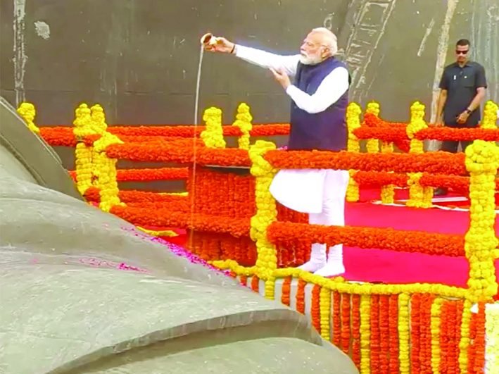 ಸರ್ದಾರ್ ಪಟೇಲ್‌ಗೆ ಪ್ರಧಾನಿ ಮೋದಿ ಗೌರವ ನಮನ: ಏಕೀಕೃತ ಮತ್ತು ಸ್ವಾವಲಂಬಿ ಭಾರತದ ಅವರ ಕನಸಿನ ಸ್ಮರಣೆ
