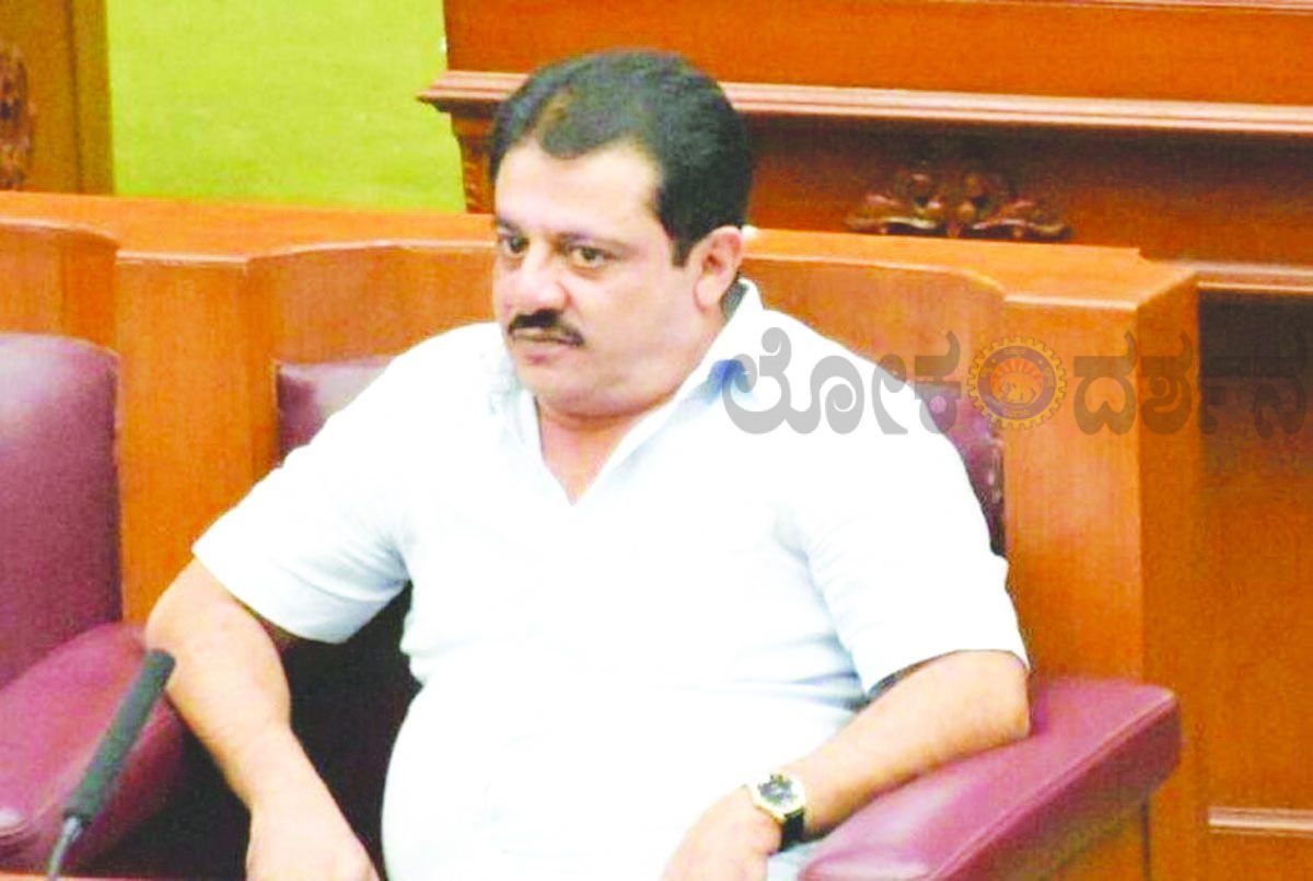 ನವೆಂಬರ್ 01 ರಂದು ವಸತಿ ಸಚಿವ ಬಿ.ಜೆಡ್ ಜಮೀರ್ ಅಹ್ಮದ್ ಖಾನ್ ಬಳ್ಳಾರಿಗೆ
