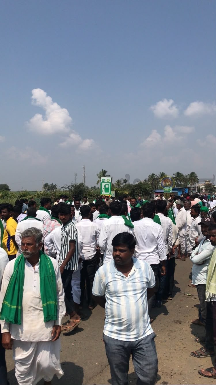 ರೈತರ ಕಬ್ಬಿಗೆ 5500 ನೀಡಲೇಬೇಕು: ಕಲ್ಲಿನಾಥ ಶ್ರೀಗಳು