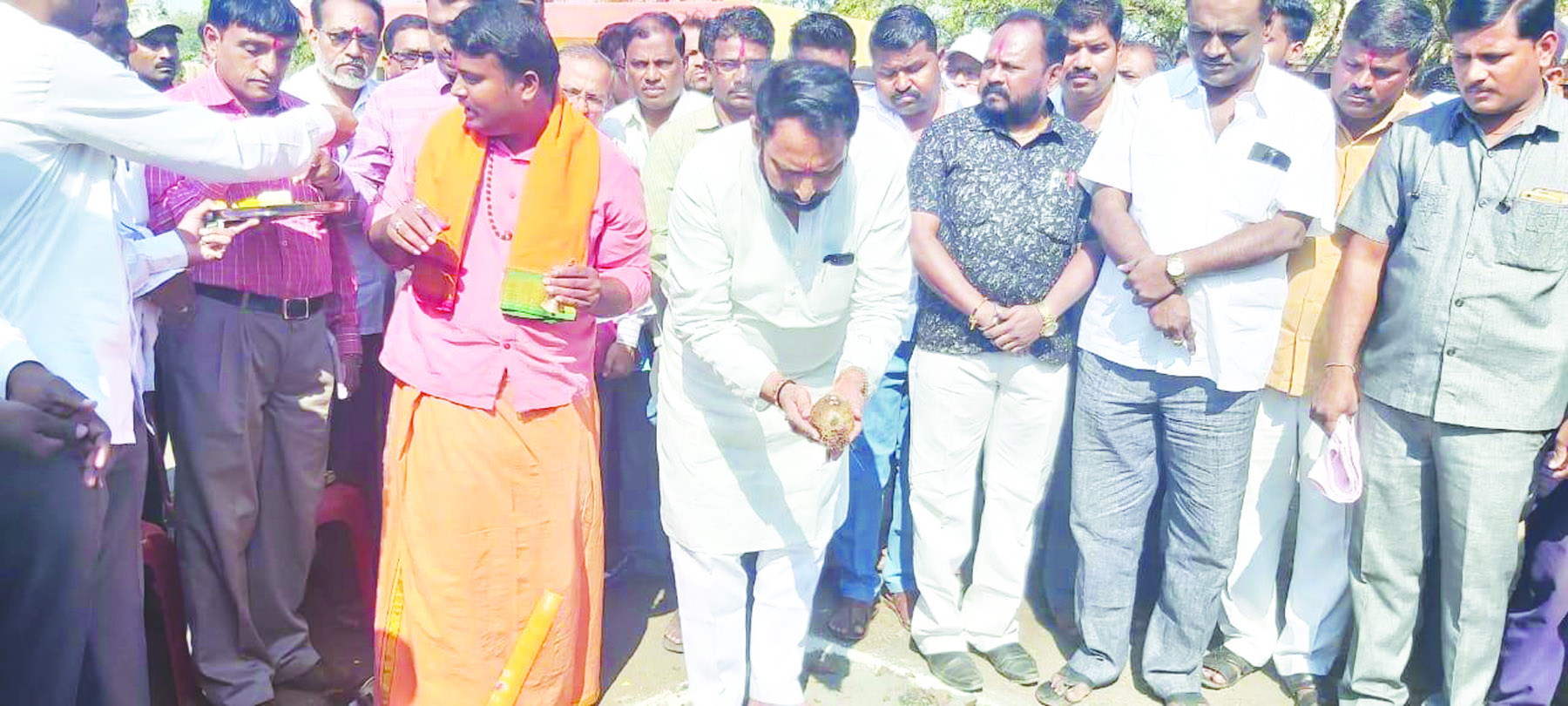 ಕೆಎಸ್ಆರ್ಟಿಸಿ ವಾಣಿಜ್ಯ ಮಳಿಗೆಗೆ ಸವದಿ ಚಾಲನೆ