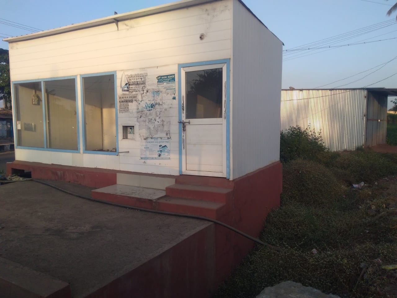 ಮುಗಳಖೋಡದಲ್ಲಿ ಅಶುದ್ಧ ನೀರಿನ ಘಟಕ