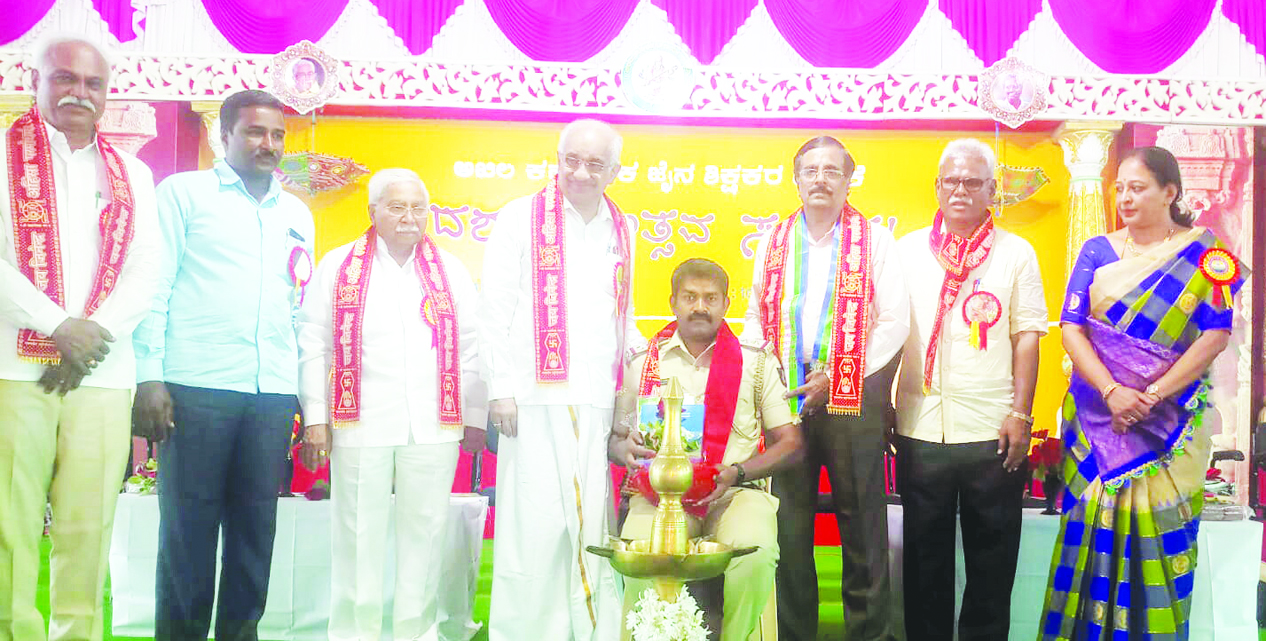 ಶ್ರೀಮಂತ ಪಾಟೀಲರಿಂದ ಮತದಾರರಿಗೆ ದ್ರೋಹ: ಈಶ್ವರ ಖಂಡ್ರೆ ಆರೋಪ