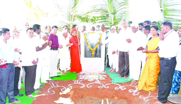 ಹುಣಶ್ಯಾಳ ಪಿ.ಜಿ: ಸ್ಮಾಟರ್್ ಕ್ಲಾಸ್ ಉದ್ಘಾಟನೆ