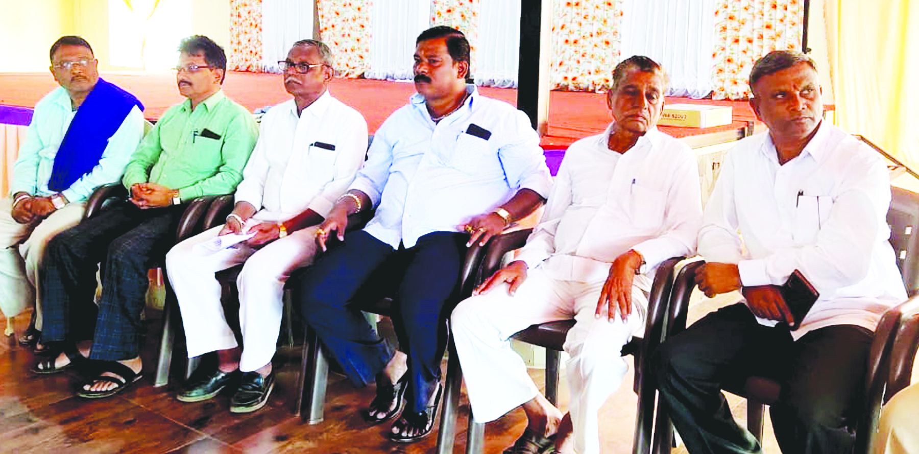 ಕೆನಾಲ್ ಹೂಳೆತ್ತುವ ಕಾಮಗಾರಿಗೆ ಚಾಲನೆ