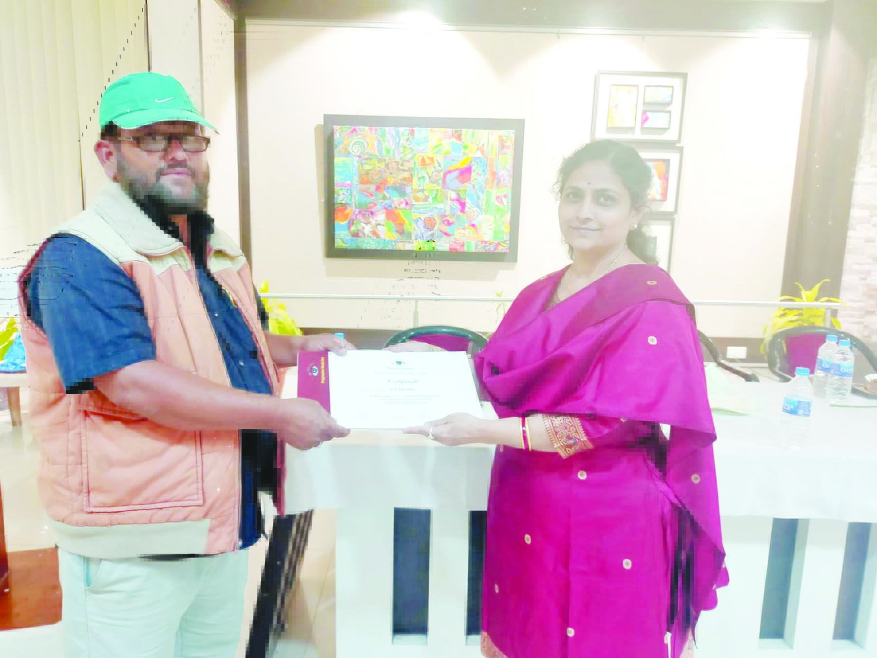 ಅಂತರಾಷ್ಟ್ರೀಯ ಚಿತ್ರಕಲಾ ಪ್ರದರ್ಶನ: ಫಕ್ರುದ್ದೀನ್ ತಳಕಲ್ ಕಲೆಗೆ ಅಭಿನಂದನಾ ಪತ್ರ