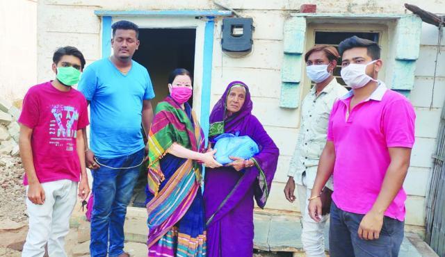 ಭಾಗ್ಯನಗರದಲ್ಲಿ ಬಡವರ ನೆರವಿಗೆ ಬಂದ ನಕ್ಷತ್ರ ಸ್ವ-ಸಹಾಯ ಸಂಘ