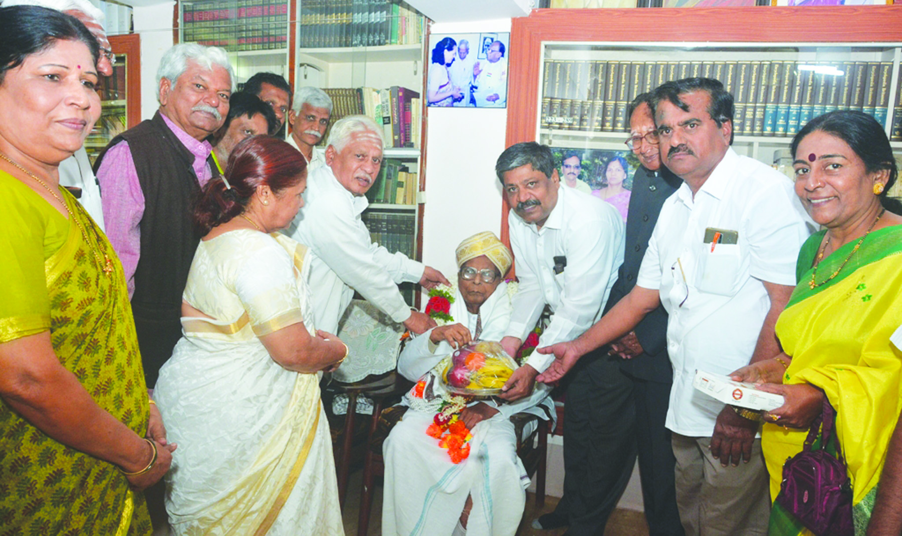 ಗದಗ : ಡಾ. ರಾಜಕುಮಾರ ಜನ್ಮದಿನಾಚರಣೆ ಆಚರಣೆ