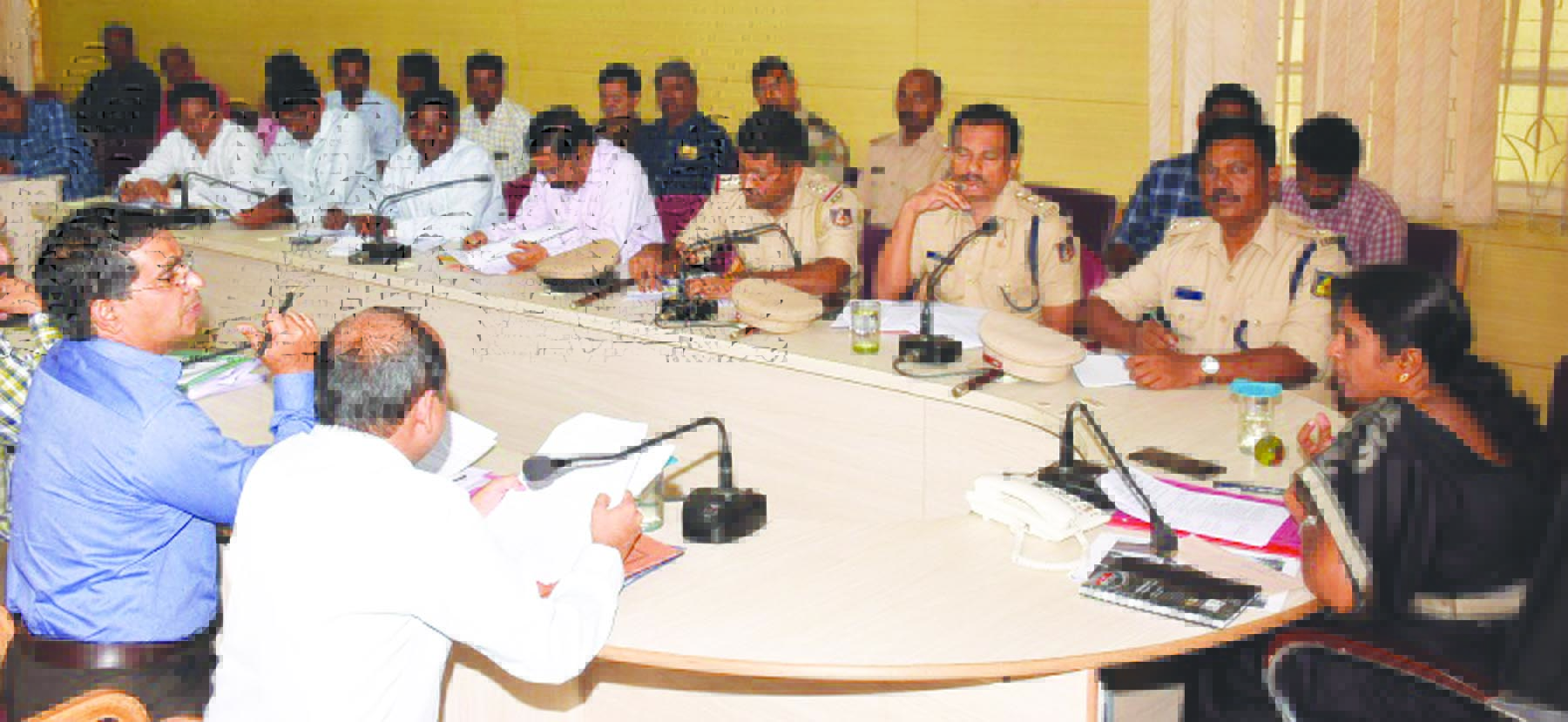 ಯರಗಟ್ಟಿ: ವೀರಭದ್ರೇಶ್ವರ ದೇವಸ್ಥಾನದಲ್ಲಿ ಸಂಭ್ರಮದ ದೀಪೋತ್ಸವ ಸಡಗರ