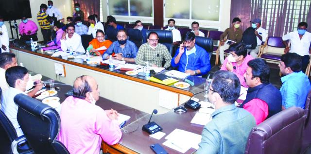 ಸೋಯಾಬಿನ್ ಬೆಳೆಗೆ ಪಯರ್ಾಯ ಬೆಳೆ ಹಾಕಲು ಮನವಿ: ಸಚಿವ ಪಾಟೀಲ