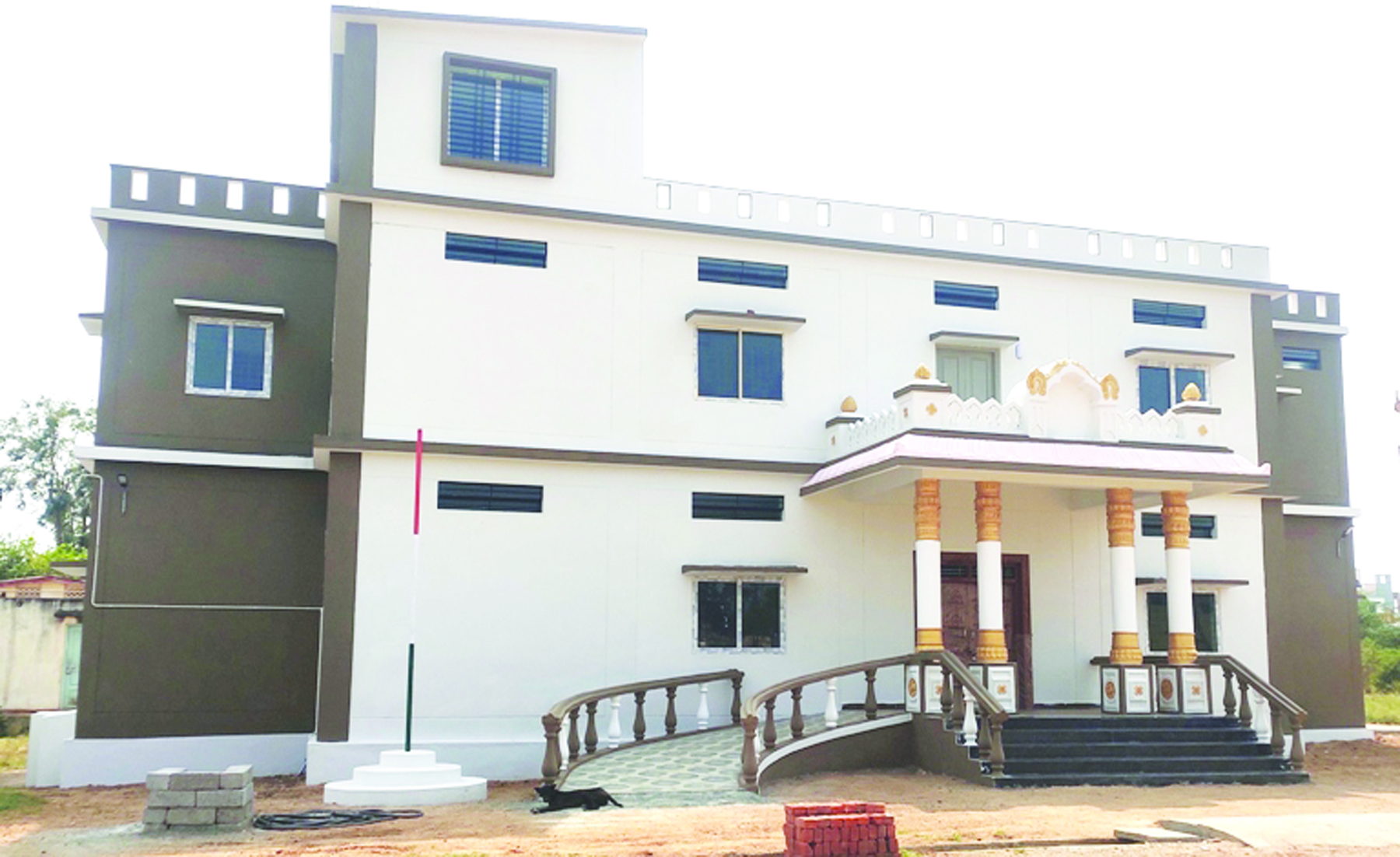 ದೇವರಾಜ ಅರಸು ಭವನದ ಉದ್ಘಾಟನೆ ಎಂದು?