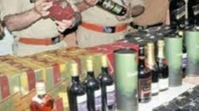 ಅಬಕಾರಿ  ದಾಳಿ- ಮದ್ಯ, ವಾಹನ ಸೇರಿದಂತೆ 1.10 ಕೋಟಿ ಮೌಲ್ಯದ ವಸ್ತು ಜಪ್ತಿ