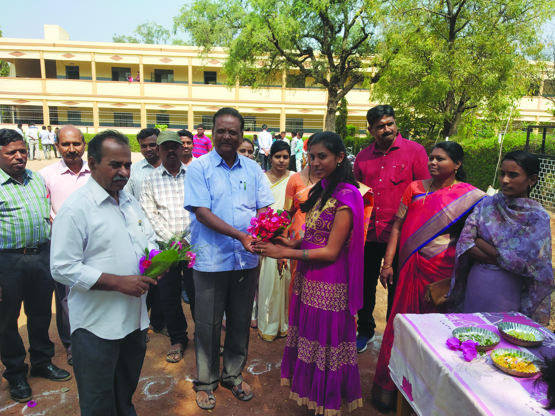 ವಿದ್ಯಾರ್ಥಿಗಳಲ್ಲಿ ಆಹಾರ ಮೇಳ ವ್ಯಾಪಾರ ಕೌಶಲ್ಯ ಬೆಳೆಸುತ್ತವೆ : ಶ್ರೀ.ಎಂ.ಎಸ್.ಮಠ