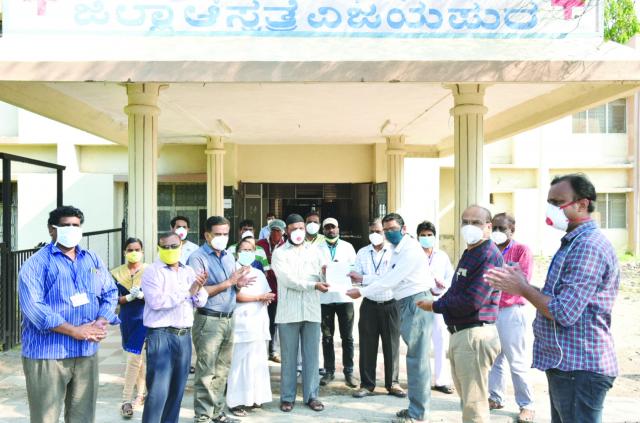 ಜಿಲ್ಲಾಸ್ಪತ್ರೆಯಿಂದ ಕೊರೊನಾದಿಂದ ಗುಣಮುಖರಾದ ಓರ್ವನ ಡಿಸ್ಚಾಜ್೯