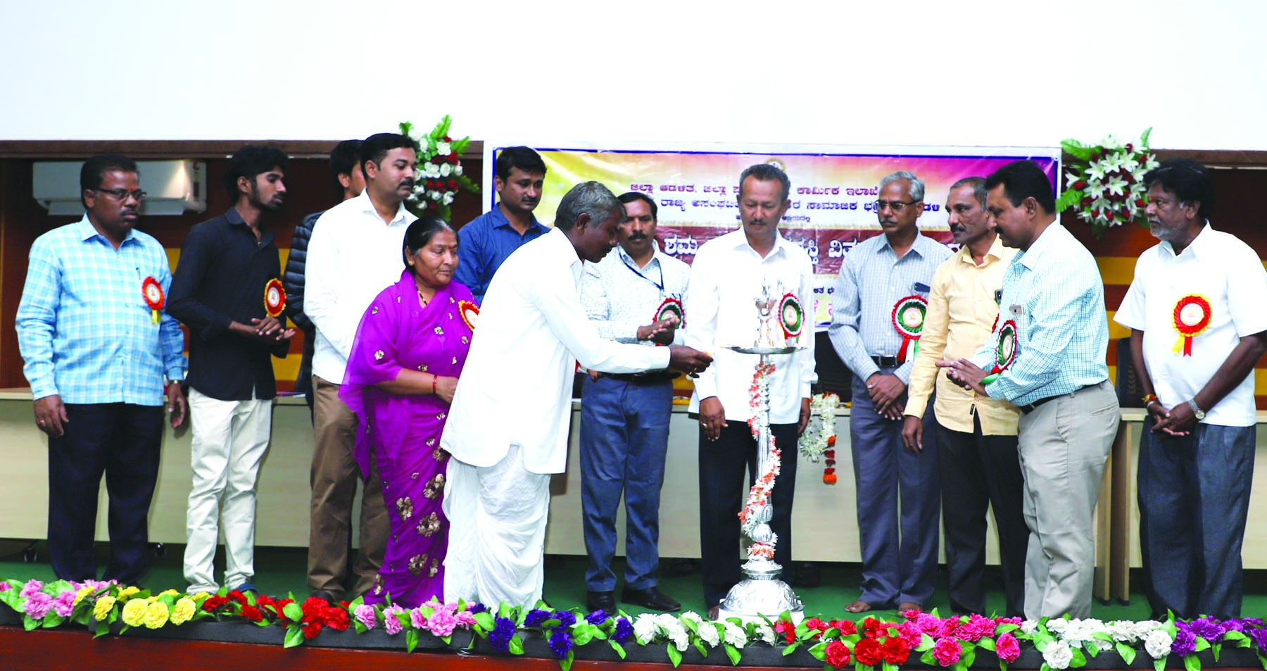 ಜೀವನದ ಮೌಲ್ಯ ಎತ್ತಿ ಹಿಡಿದ ವಿಶ್ವಮಾನವ ಯೋಗಿ ವೇಮನ : ಎಸ್.ಆರ್.ಪಾಟೀಲ