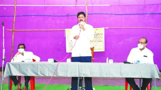 ಸರಕಾರದ ಮೂಲಕ ಸೌಲಭ್ಯ ಪಡೆದು ಕೊರೊನಾದಿಂದ ಮುಕ್ತರಾಗೋಣ