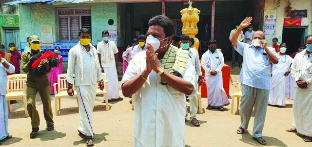ಸಾಮಾಜಿಕ ಅಂತರ ಕಾಯ್ದುಕೊಳ್ಳಿ, ಲಾಕ್ಡೌನ್ ಪಾಲಿಸಿ: ಕೃಷಿ ಸಚಿವ ಬಿ.ಸಿ.ಪಾಟೀಲ