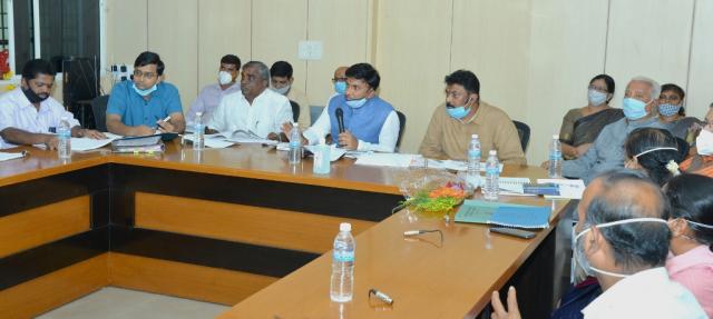 ಕೋವಿಡ್ ನಿಯಂತ್ರಣದಲ್ಲಿ ಬಳ್ಳಾರಿ ಬೆಸ್ಟ್: ಸಚಿವ ಸುಧಾಕರ್ ಶ್ಲಾಘನೆ