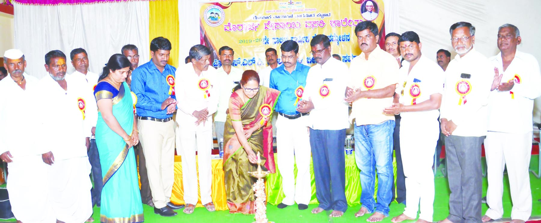 ನಾಗನೂರ ಮೋರಾರ್ಜಿ  ವಸತಿ ಶಾಲೆ ಉತ್ತಮ ಹೆಸರು : ಡಾ. ಸಾಲಿಗೌಡರ