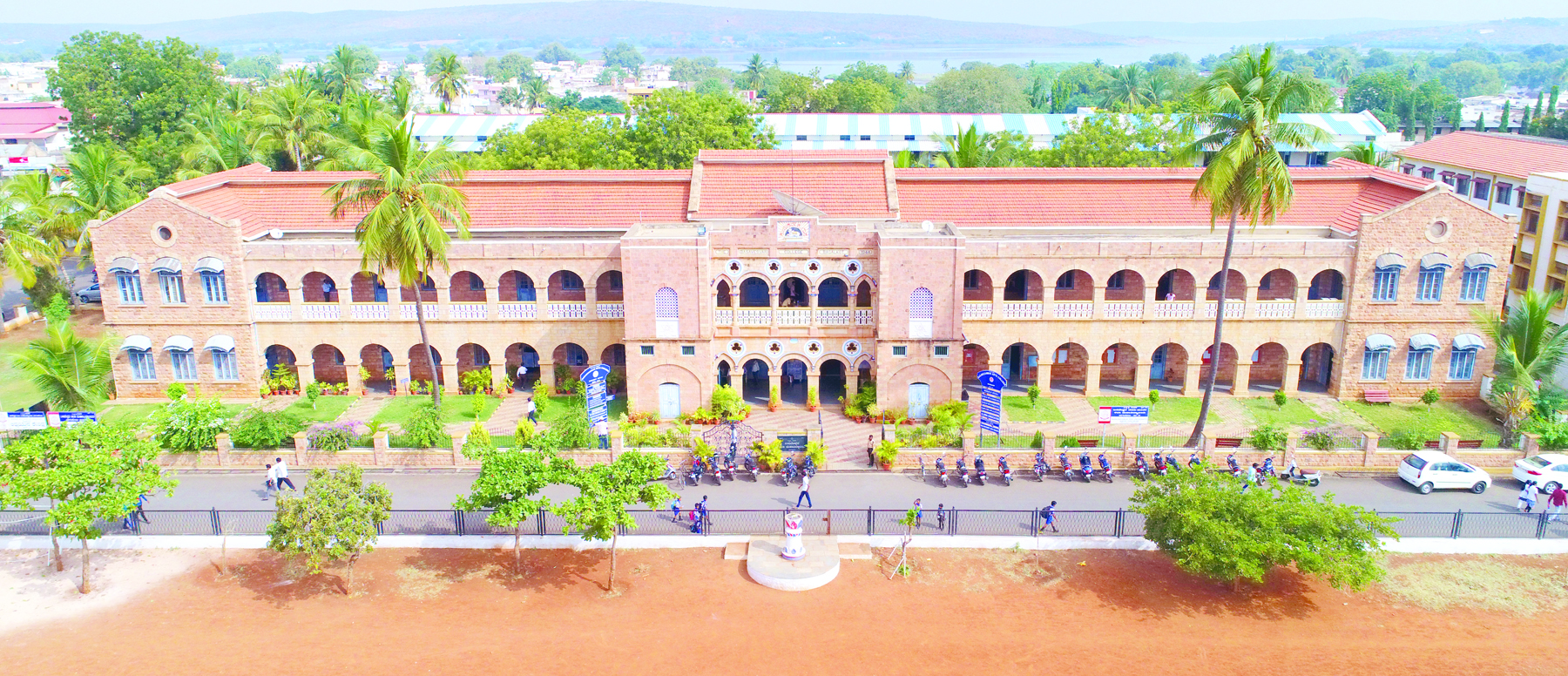 ಬಸವೇಶ್ವರ ಆರ್ಟ್ಸ್  ಕಾಲೇಜಿನಲ್ಲಿ ರಾಷ್ಟ್ರೀಯ ವಿಚಾರ ಸಂಕಿರಣ