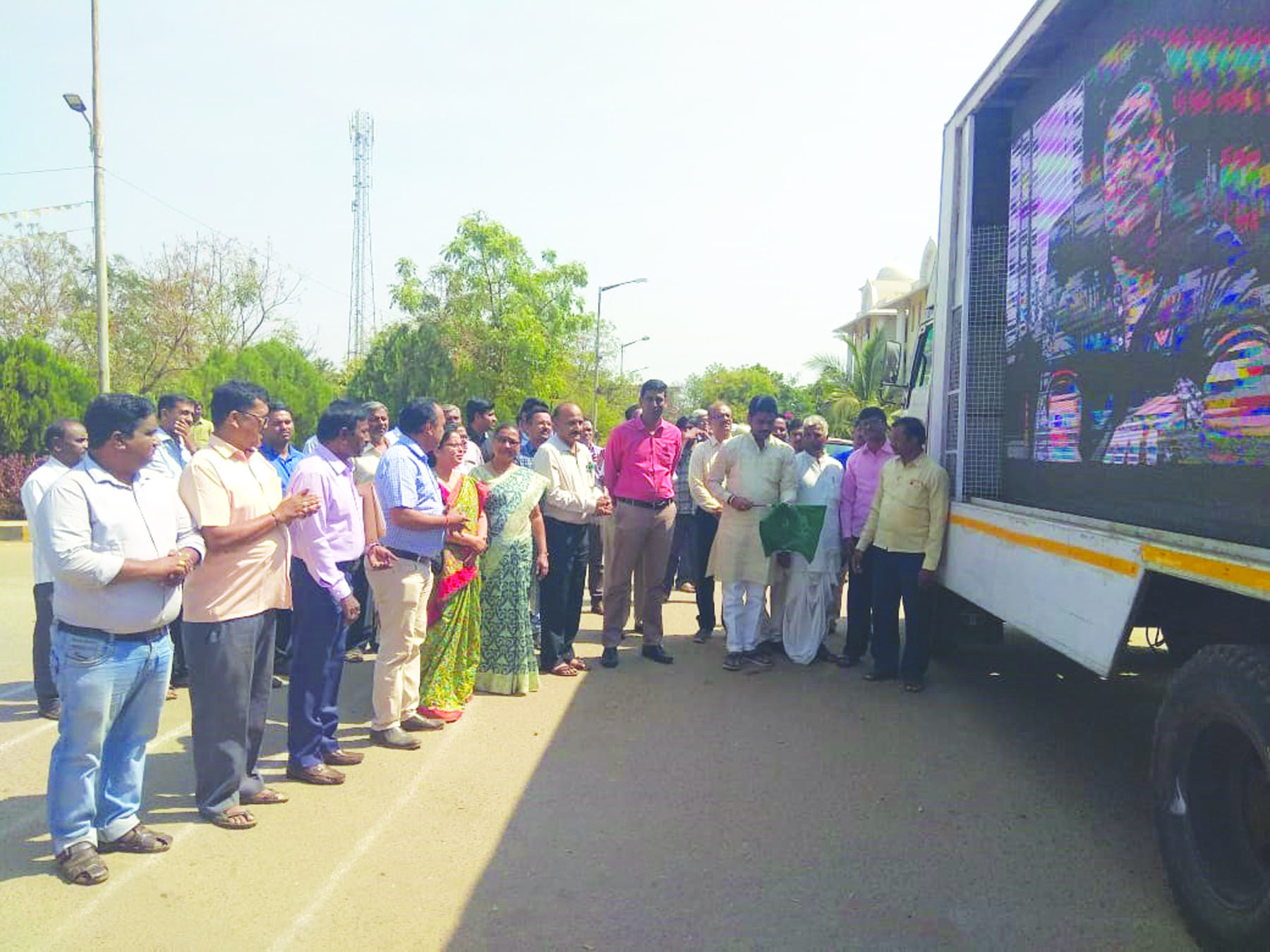 ಆರೋಗ್ಯ ಇಲಾಖೆಯ ಕಾರ್ಯಕ್ರಮಗಳ ವಿಡೀಯೊ ಪ್ರದರ್ಶನ ವಾಹನಕ್ಕೆ ಚಾಲನೆ