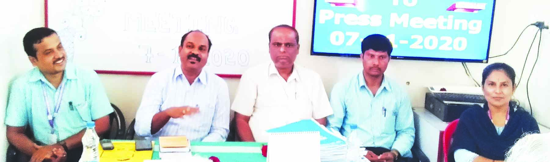 ರೇನ್ಬೋ ಶಾಲೆಯಲ್ಲಿ ಶೈಕ್ಷಣಿಕ ಎಕ್ಸಿಡ್ ಮ್ಯಾಕ್ಸ್ ಪದ್ಧತಿ.