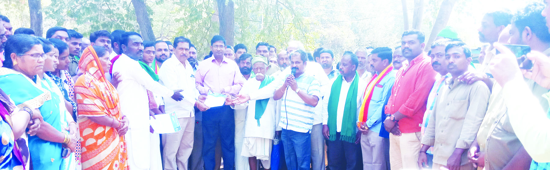 ಅಥಣಿ ತಾಲೂಕನ್ನು ಬರಗಾಲ ಪೀಡಿತ ಪ್ರದೇಶವೆಂದು ಘೋಷಿಸಬೇಕೆಂದು ಮನವಿ