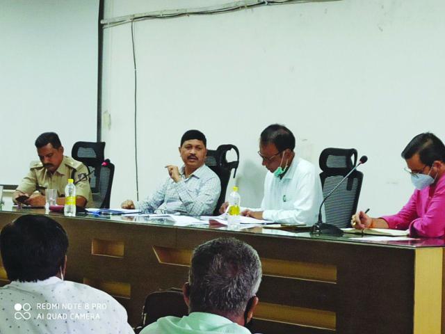 ಪ್ರತಿ ಪರೀಕ್ಷಾಥರ್ಿಗೂ ಸ್ಕ್ರೀನಿಂಗ್, ಮಾಸ್ಕ್ ಕಡ್ಡಾಯ: ಅಪರ ಜಿಲ್ಲಾಧಿಕಾರಿ ಎಸ್.ಯೋಗೇಶ್ವರ