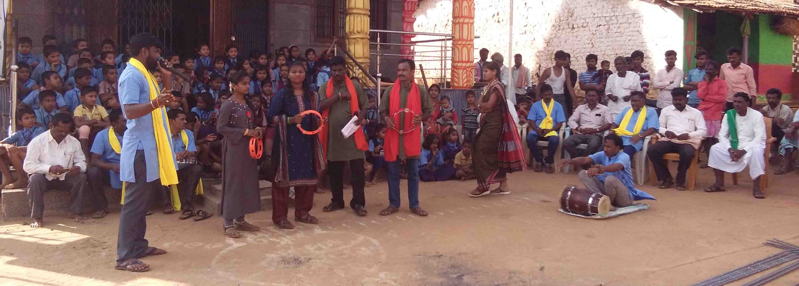  ಯೋಜನೆಗಳ ಜಾಗೃತಿಗೆ  ಬೀದಿನಾಟಕ ಕಾರ್ಯಕ್ರಮ