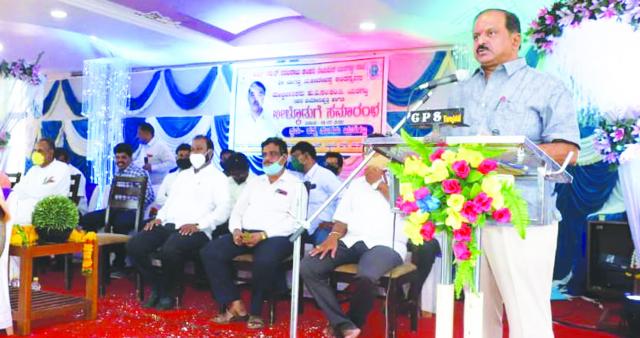 ಕೊರೊನಾ ಸಮುದಾಯಕ್ಕೆ ಹರಡುವ ಮುನ್ನ ಜಾಗೃತರಾಗಿರಿ