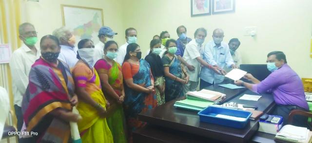 ಕಲಾವಿದರಿಗೆ ಆಥರ್ಿಕ ಸಹಾಯ ಒದಗಿಸಲು ಆಗ್ರಹ