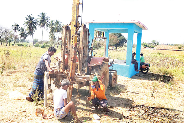 ಹೂವಿನಹಡಗಲಿ: ತಾಲೂಕಿನ ಸುಕ್ಷೇತ್ರ ಮೈಲಾರಲಿಂಗೇಶ್ವರ ಕಾರ್ಣಿಕೋತ್ಸವ ಇಂದಿನಿಂದ