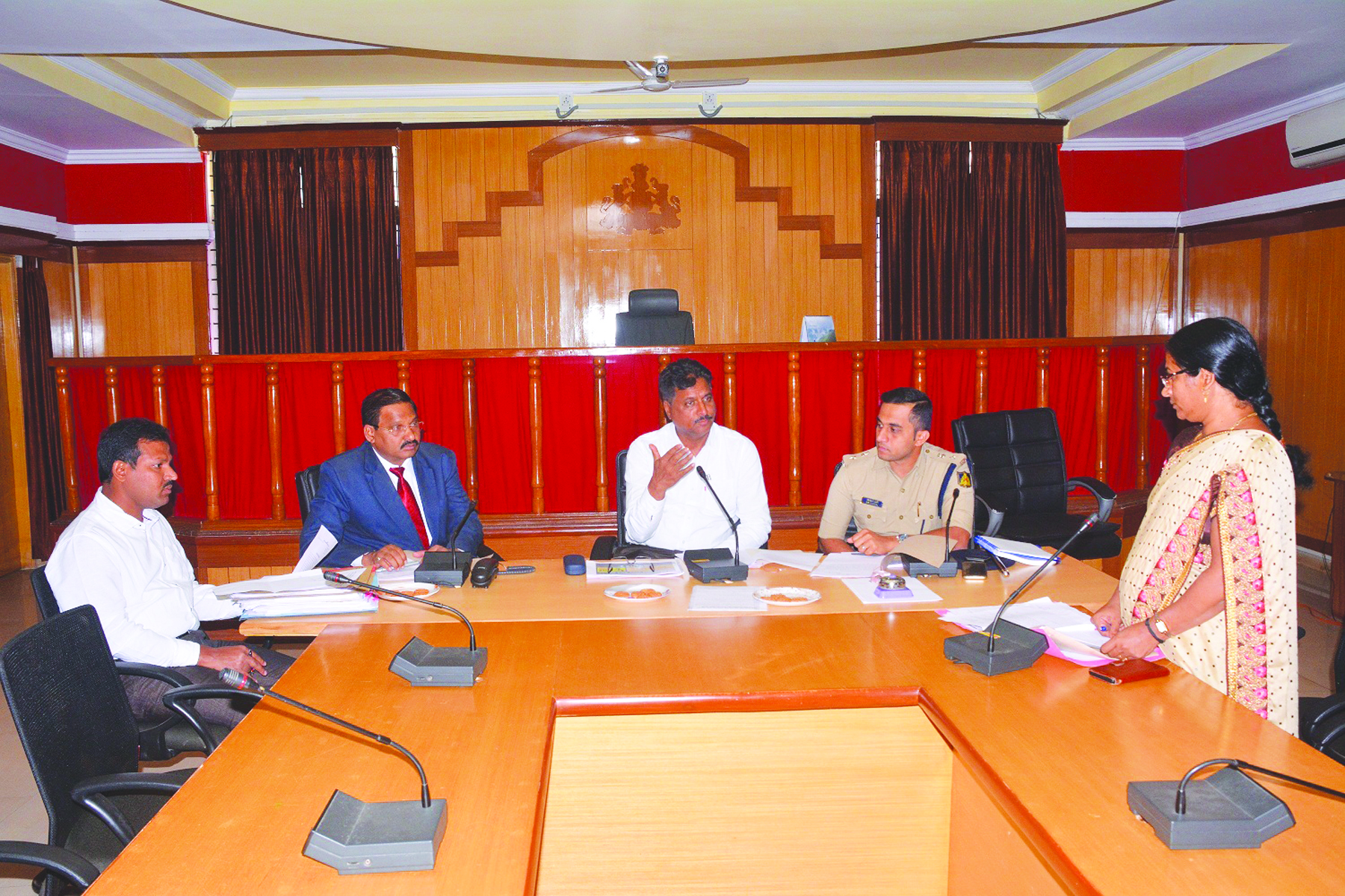 ಕಾರ್ಮಿಕರಿಗೆ ಸರ್ಕಾರದ ಯೋಜನಾ ಸೌಲಭ್ಯಗಳ ಬಗ್ಗೆ ಜಾಗೃತಿ ಮೂಡಿಸಿ