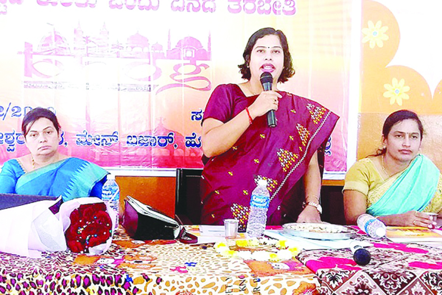 ಹೊಸಪೇಟೆ: ನಿತ್ಯ ದಾಸೋಹಕ್ಕೆ ಪರವಾನಿಗೆ ಕಡ್ಡಾಯ