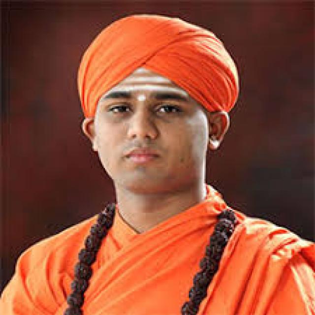  ಸಿಎಂ ಕೋವಿಡ್ ಪರಿಹಾರ ನಿಧಿಗೆ ದೇಣಿಗೆ ನೀಡಿದ ಮಠಾಧೀಶರು