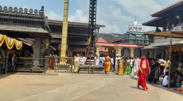 ಆಯ್ದ  ಪ್ರಮುಖ ದೇವಸ್ಥಾನಗಳ ಪೂಜಾ ಪುನಸ್ಕಾರ ಆನ್‌ಲೈನ್‌ ಮೂಲಕ ನೇರ ಪ್ರಸಾರ: ಸಚಿವ ಶ್ರೀನಿವಾಸ ಪೂಜಾರಿ