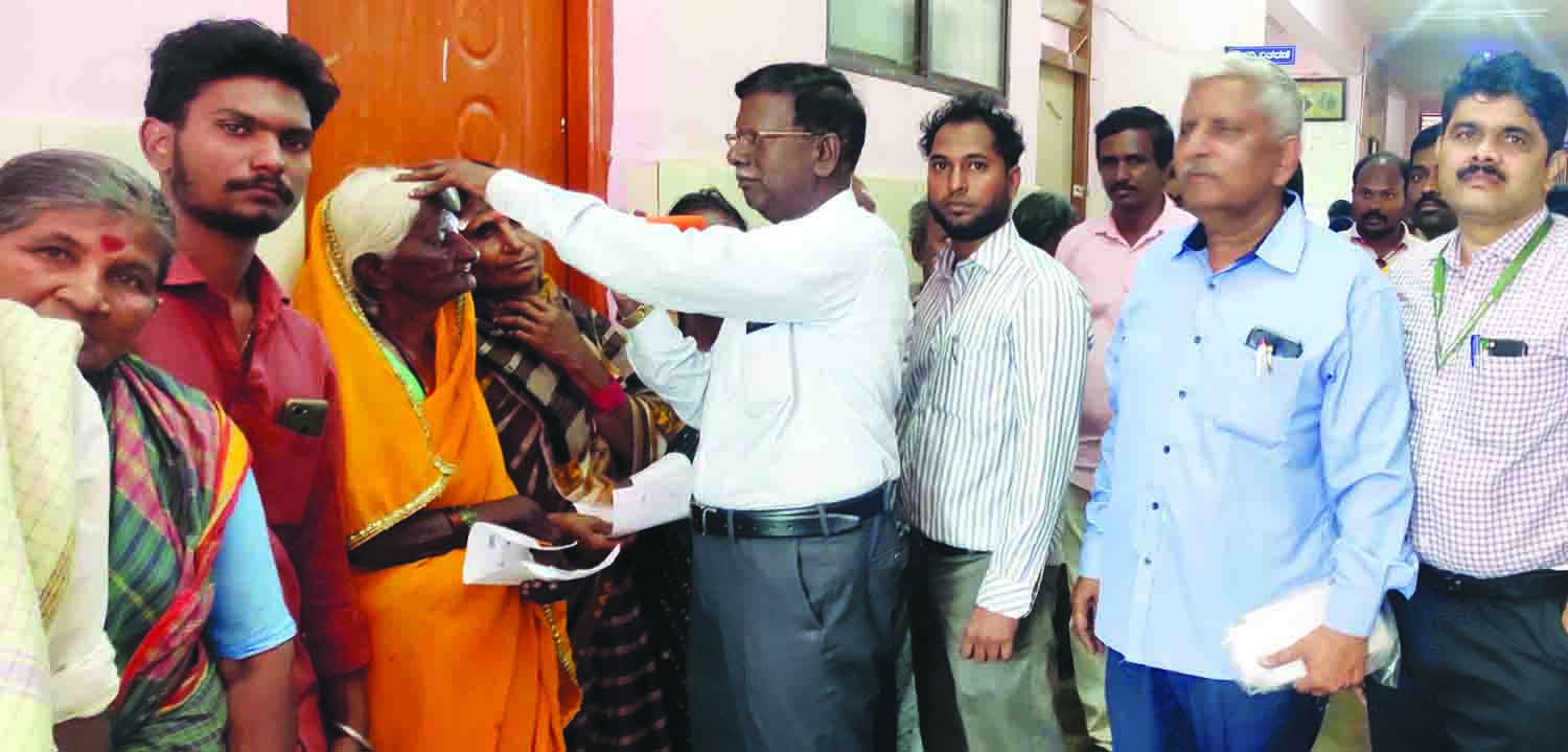ಕಂಪ್ಲಿ: 20ನೇ ಬೃಹತ್ ಉಚಿತ ನೇತ್ರ ಶಸ್ತ್ರ ಚಿಕಿತ್ಸಾ ಶಿಬಿರ
