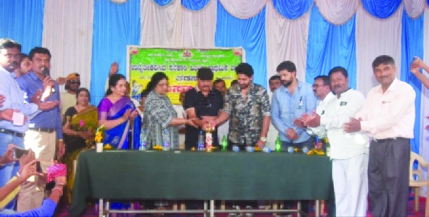 ಶಿಕ್ಷಣ ಕ್ಷೇತ್ರದ ಸಮಗ್ರ ಅಭಿವೃದ್ಧಿಗೆ ಹೆಚ್ಚಿನ ಅನುದಾನ ನೀಡಲಿ: ಚಿತ್ರನಟ ಪ್ರಜ್ವಲ್