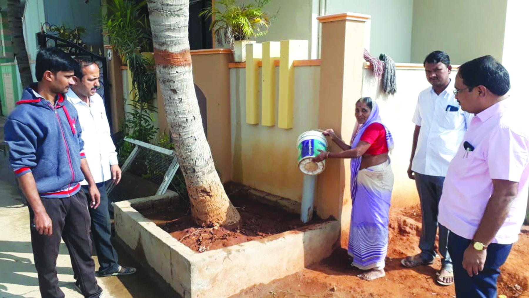 ಪುರಸಭೆಯಿಂದ ವಿನೂತನ ಪ್ರಯೋಗ: ಮನೆಮನೆಯಲ್ಲಿ ತ್ಯಾಜ್ಯದ ಪುನರ್ಬಳಕೆ