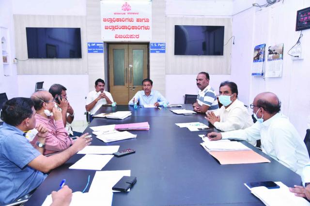 ಆರೋಗ್ಯ ರಕ್ಷಣಾ ಸಿಬ್ಬಂದಿಗಳಿಗೆ 14 ದಿನಗಳ ಕ್ವಾರಂಟೈನ್ ಅಗತ್ಯವಿಲ್ಲ: ಡಿಸಿ