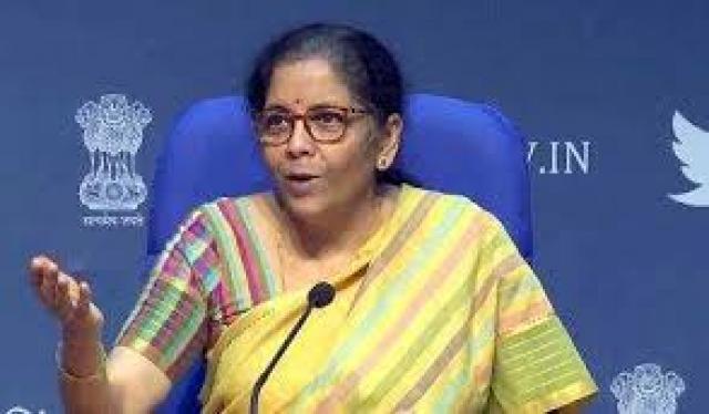 ತೃಪ್ತಿದಾಯಕವೂ ಅಲ್ಲದ, ನಿರಾಶದಾಯಕವೂ ಅಲ್ಲದ ಬಜೆಟ್‌ ಮಂಡಿಸಿದ ನಿರ್ಮಲಾ ಸೀತಾರಾಮನ್